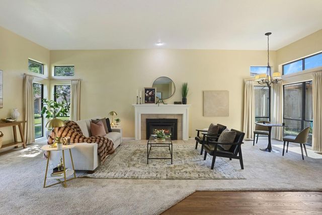 2458 Central Park Dr, Lodi, CA 95242