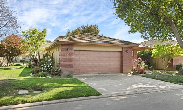 2458 Central Park Dr, Lodi, CA 95242