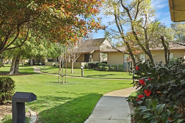 2458 Central Park Dr, Lodi, CA 95242