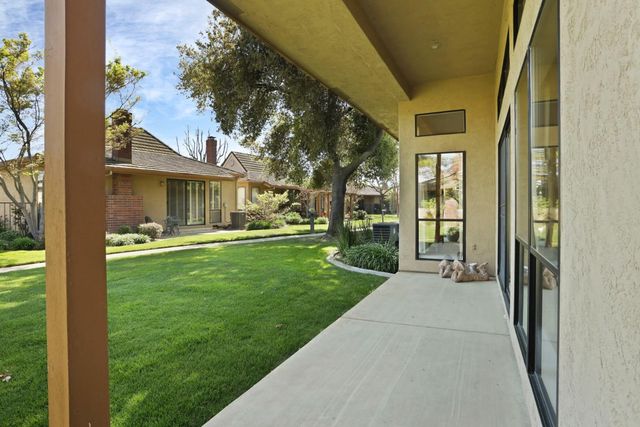 2458 Central Park Dr, Lodi, CA 95242