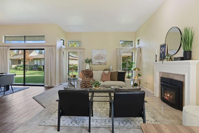 2458 Central Park Dr, Lodi, CA 95242