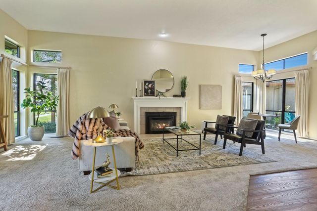 2458 Central Park Dr, Lodi, CA 95242