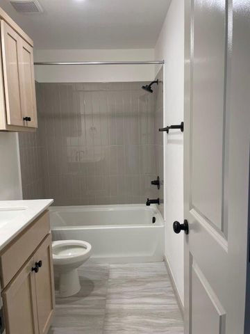 13313 SW 5th Street, Yukon, OK 73099