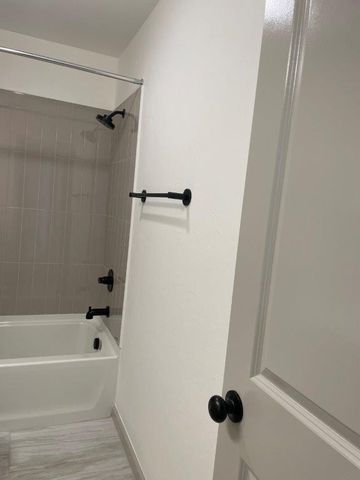 13313 SW 5th Street, Yukon, OK 73099