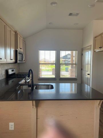 13313 SW 5th Street, Yukon, OK 73099