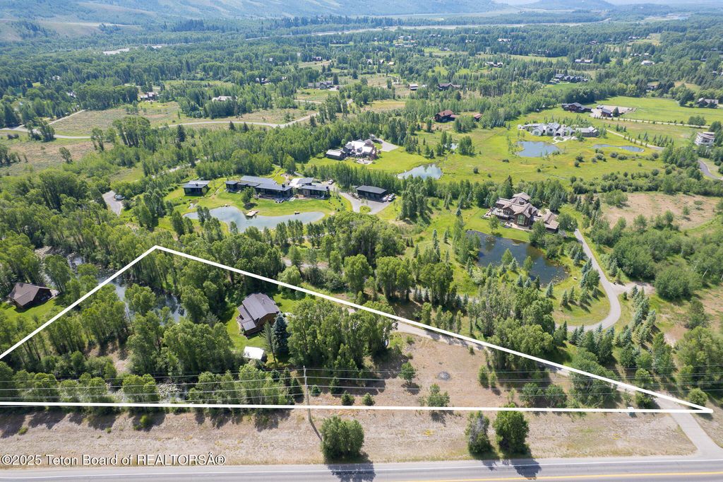 3760 N MOOSE-WILSON Road, Wilson, WY 83014 photo 29