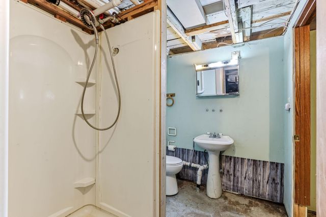 12500 Ridgemount Avenue W, Plymouth, MN 55441