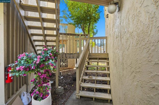 824 Cedar St B, Redwood City, CA 94063