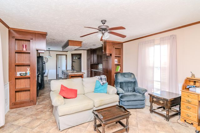 422 Thompson Road, Lancaster, KY 40444