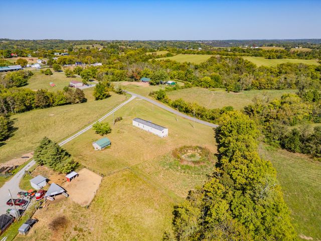 422 Thompson Road, Lancaster, KY 40444