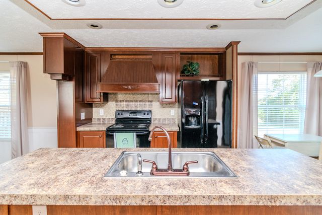 422 Thompson Road, Lancaster, KY 40444