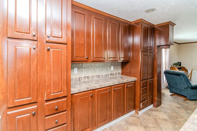 422 Thompson Road, Lancaster, KY 40444