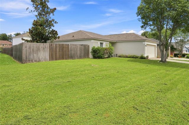 4243 MENDENWOOD LANE, Orlando, FL 32826