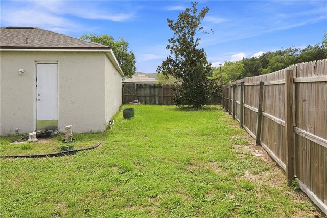 4243 MENDENWOOD LANE, Orlando, FL 32826