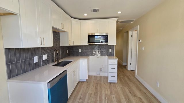 3741 Seabrook Street, Houston, TX 77021