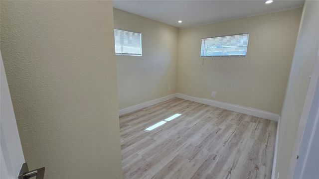 3741 Seabrook Street, Houston, TX 77021