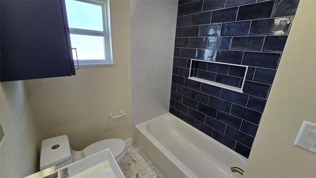 3741 Seabrook Street, Houston, TX 77021
