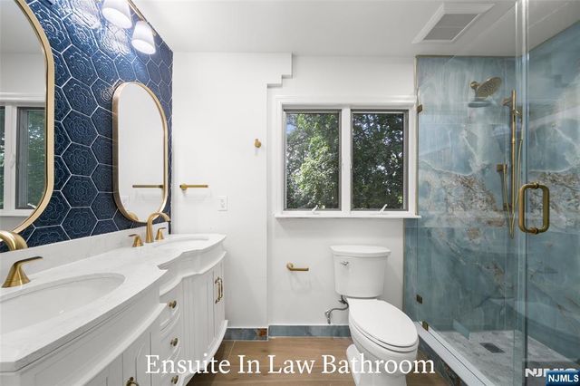 572 Ridgeland Terrace, Englewood, NJ 07631