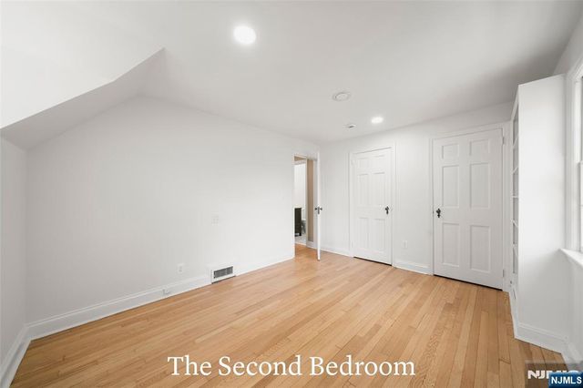 572 Ridgeland Terrace, Englewood, NJ 07631