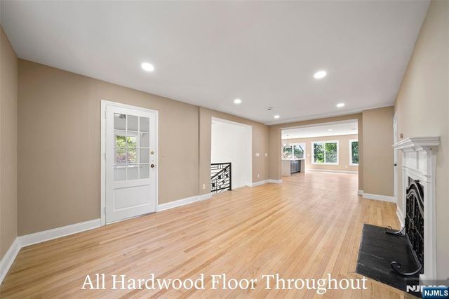 572 Ridgeland Terrace, Englewood, NJ 07631