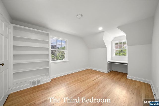 572 Ridgeland Terrace, Englewood, NJ 07631