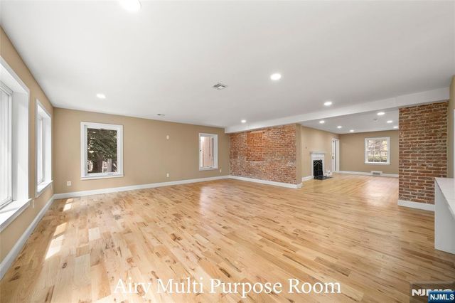 572 Ridgeland Terrace, Englewood, NJ 07631