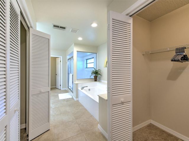 1407 HOLLEMAN DRIVE, Valrico, FL 33596