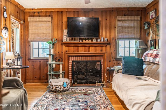 104 Dogwood Lane, Hamlet, NC 28345