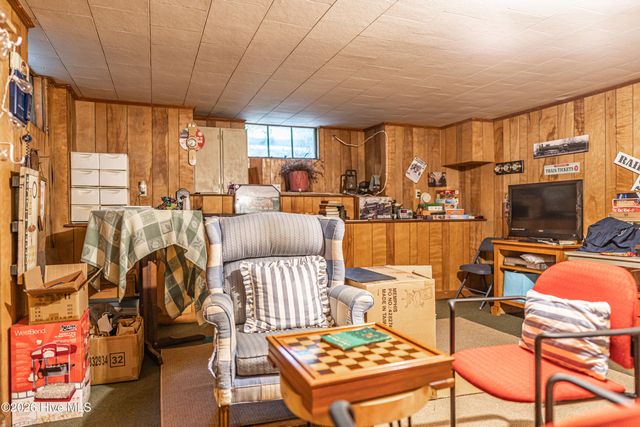 104 Dogwood Lane, Hamlet, NC 28345