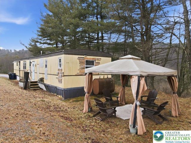 40 Apache Lane, Mahoning Twp, PA 18235