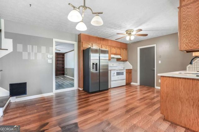 1349 Ashbrook Drive, Lawrenceville, GA 30043