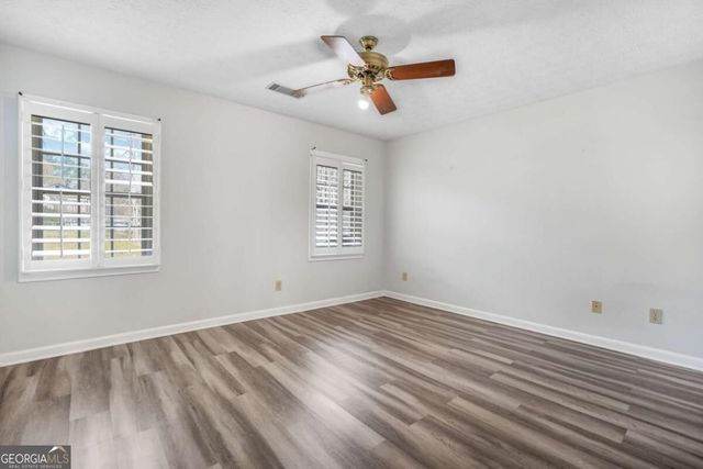 1349 Ashbrook Drive, Lawrenceville, GA 30043