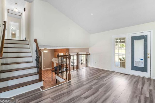1349 Ashbrook Drive, Lawrenceville, GA 30043