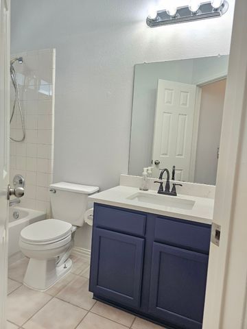 1333 cherokee rose Trail, Savannah, TX 76227