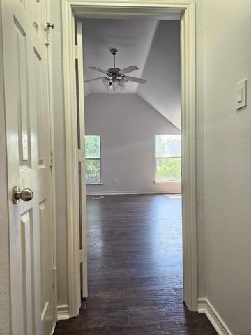1333 cherokee rose Trail, Savannah, TX 76227