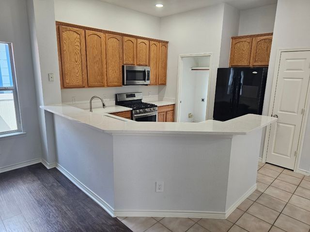 1333 cherokee rose Trail, Savannah, TX 76227
