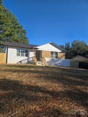 3100 Dawnshire Avenue A/B, Charlotte, NC 28216