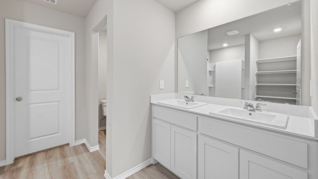 1920 CHEROKEE Lane, Cleburne, TX 76033