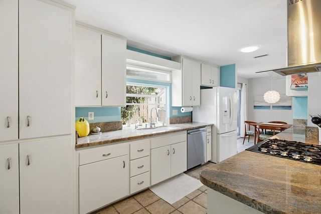 6925 HYDE PARK DRIVE, San Diego, CA 92119