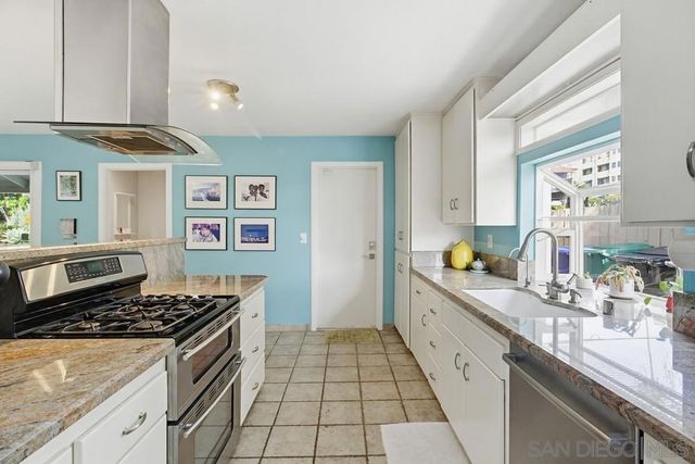 6925 HYDE PARK DRIVE, San Diego, CA 92119