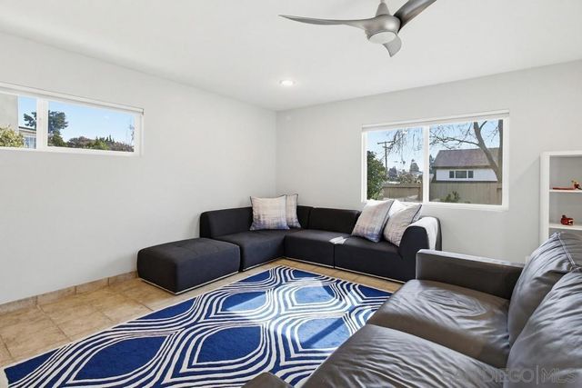 6925 HYDE PARK DRIVE, San Diego, CA 92119