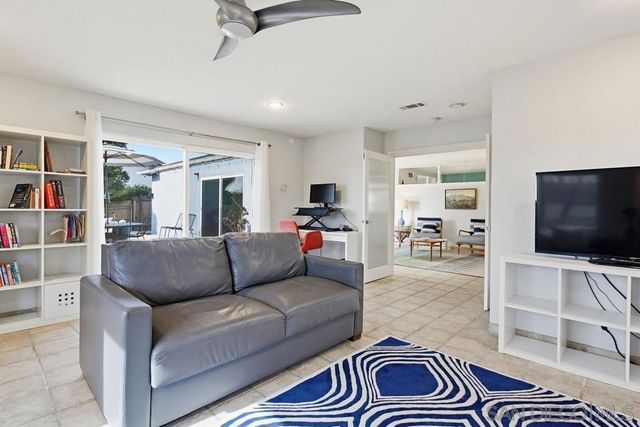 6925 HYDE PARK DRIVE, San Diego, CA 92119