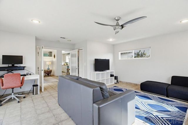 6925 HYDE PARK DRIVE, San Diego, CA 92119