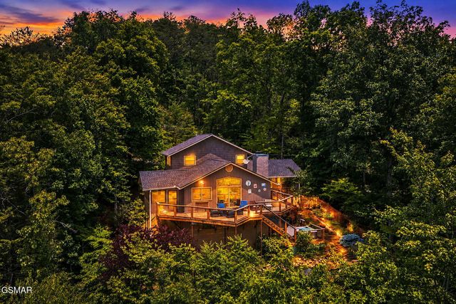 347 Overview Drive, Gatlinburg, TN 37738