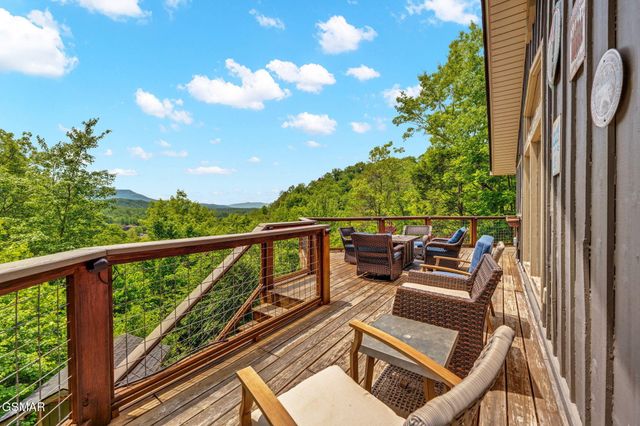 347 Overview Drive, Gatlinburg, TN 37738