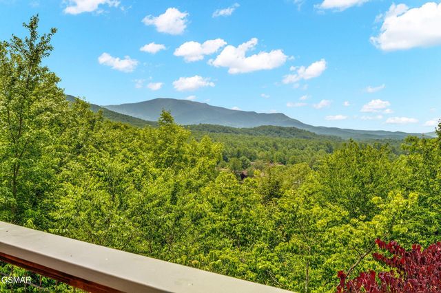 347 Overview Drive, Gatlinburg, TN 37738