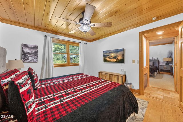 347 Overview Drive, Gatlinburg, TN 37738