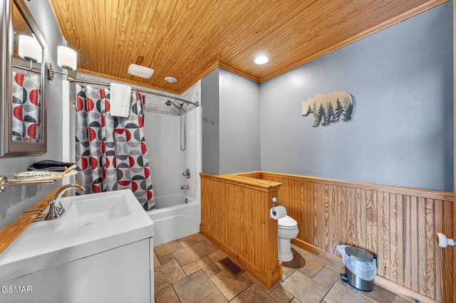 347 Overview Drive, Gatlinburg, TN 37738