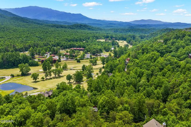 347 Overview Drive, Gatlinburg, TN 37738