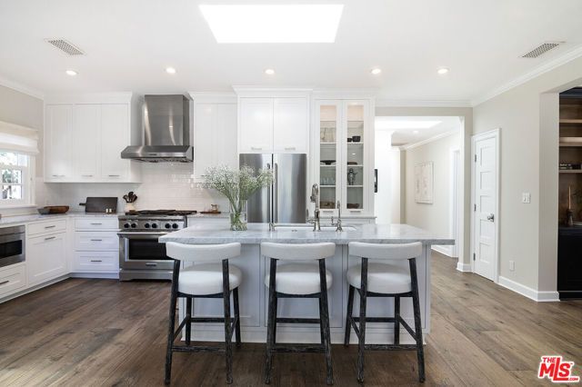 606 N Martel Avenue, Los Angeles, CA 90036